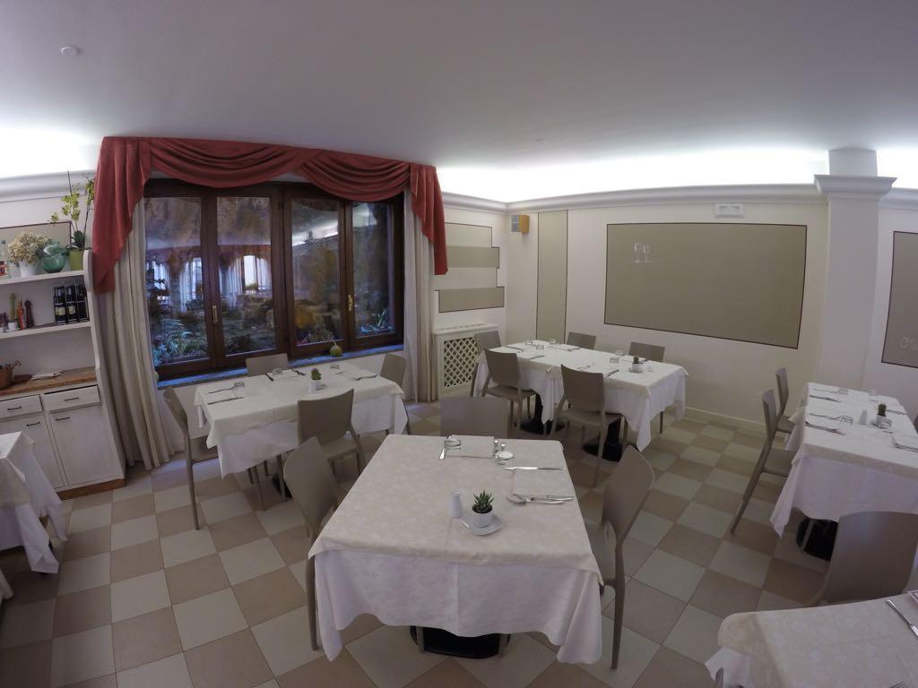 Hotel Ristorante Centrale Vestone Bagian luar foto